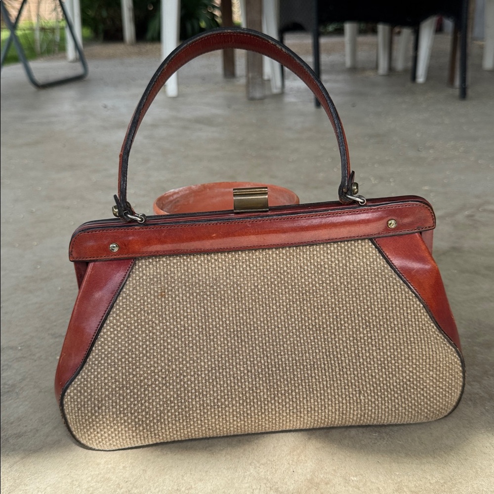 Vintage Etienne Aigner Bag - Picture 2 of 7